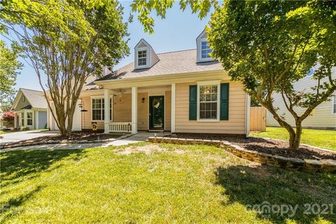 1225 Larkspur Drive