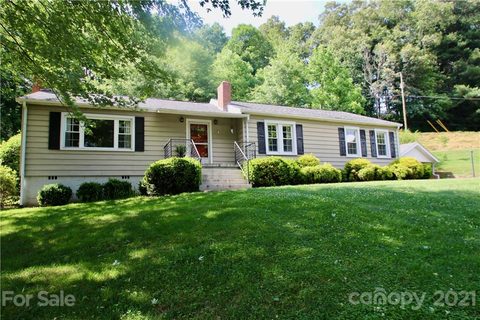 99 Nesbitt Street sold home in Hillside Terrace, Waynesville, NC