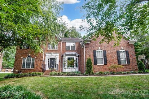 2816 Shady Reach Lane