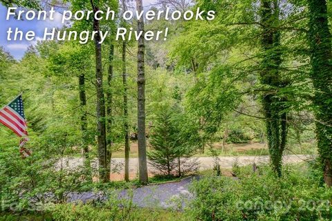 401 Hungry River Road sold home in River Ridge, Flat Rock, NC