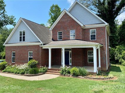 3011 Kern Drive sold home in Saddlebrook, Salisbury, NC