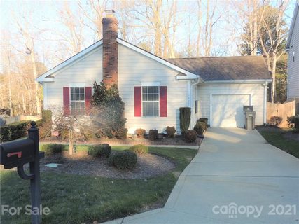 14207 Quartz Lane sold home in Woodside Village, Pineville, NC