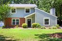 15804 Fairfield Drive sold home in Matthews, SC