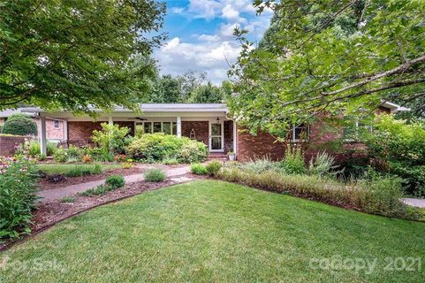 11 Reynolds Place sold home in Beaver Lake, Asheville, NC