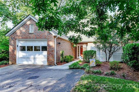 806 Colony Oaks Drive A sold condo in Colony Oaks, Monroe, NC