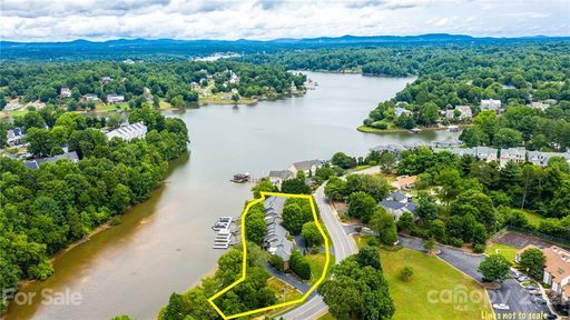 2200 6th Street 4 sold condo in Lakeside Condominiums, Hickory, NC