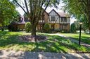 1109 Mangionne Drive sold home in Matthews, SC