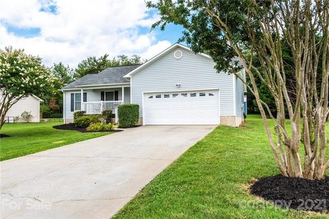 2062 Rocketts Way