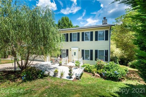 5971 Gold Creek Estate Drive sold home in Gold Creek, Hickory, NC