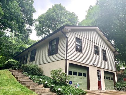 Previously sold for $398,100
