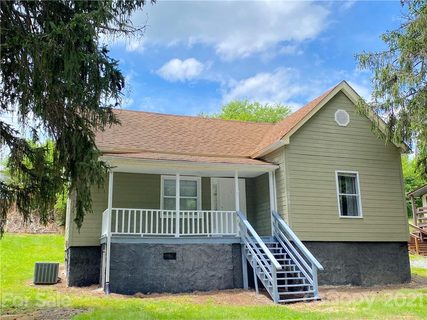 218 Davie Street