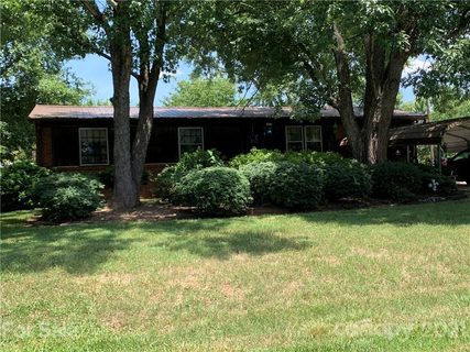 3676 Weyland Drive 16/B sold home in Landsdowne, Conover, NC