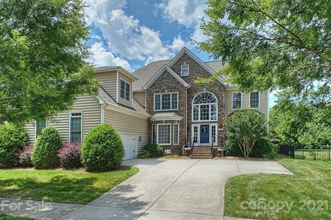 14119 Dryburgh Circle