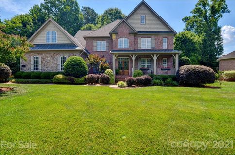 6538 Robin Hollow Drive