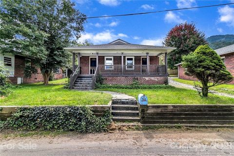102 Gibbs Street