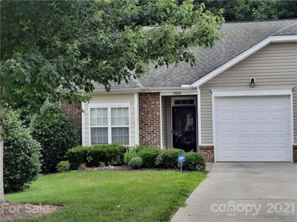 5808 Bradford Lake Lane sold condo in Village Glen, Charlotte, NC
