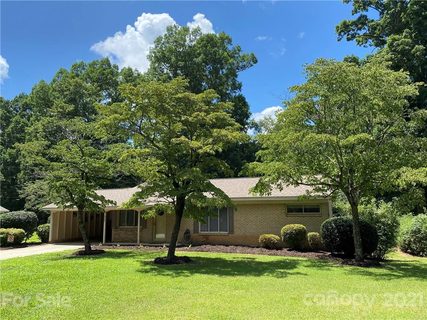 323 Acorn Acres Road