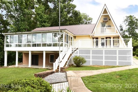 116 Carolina Place