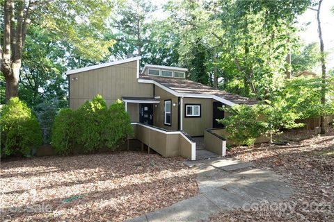 1133 Molokai Drive