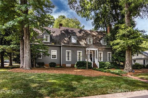 864 Museum Drive