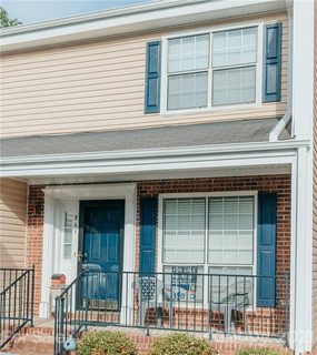 961 Surry Lane