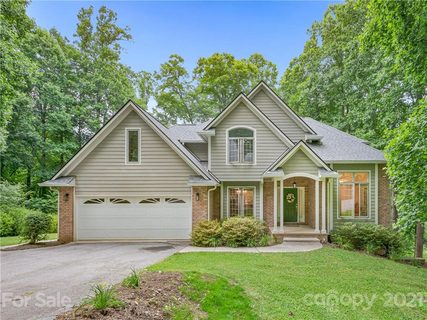 26 Weston Heights Drive sold home in Weston Heights, Asheville, NC