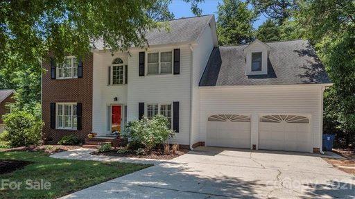 2025 Brandywine Drive sold home in Brandywine, Matthews, NC