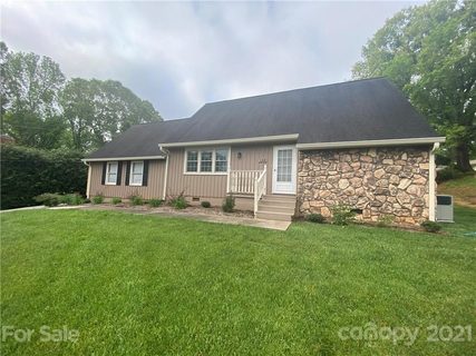 148 Creekside Drive