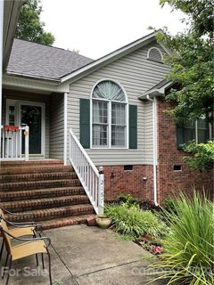 Previously sold for $288,000
