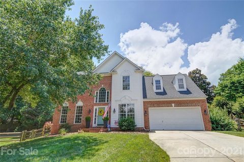 429 Gilchrest Circle sold home in Matthews Estates, Matthews, NC