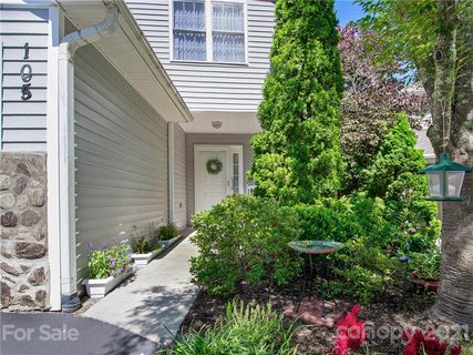 105 Ewarts Pond Road