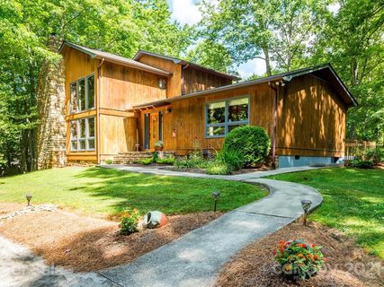 55 Ivy Lane sold home in Acres of Ivy, Fletcher, NC