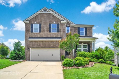 693 Old Cove Road sold home in River Lakes, Tega Cay, SC