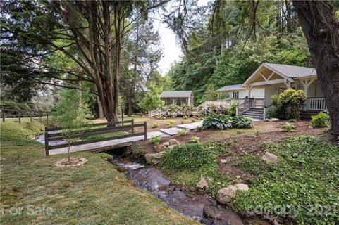 935 Eagles Nest Road