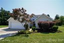 12732 Cumberland Crest Drive sold home in Huntersville, SC