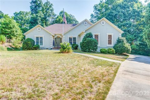 202 Woodridge Drive