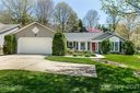 2633 Middleton Circle sold home in Hendersonville, SC