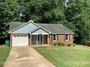 6204 Rocklake Drive sold home in Charlotte, SC