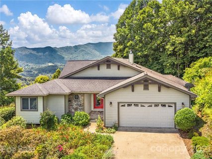 145 Masterview Lane