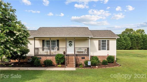 135 Flushing Drive sold home in Whipoorwill Estates, York, SC