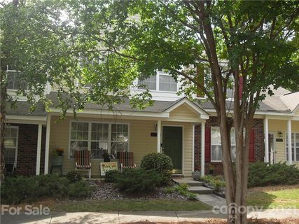 5179 Ficus Tree Lane