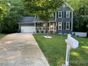 9800 Fairlea Drive sold home in Charlotte, SC