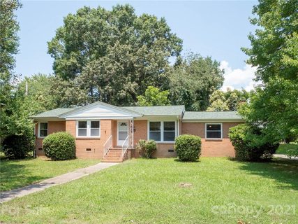 301 Timberlane Drive sold home in Oakcrest, Mount Holly, NC