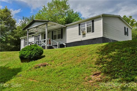 18 Star Flower Road sold manufactured home in Hills Of French Broad, Alexander, NC
