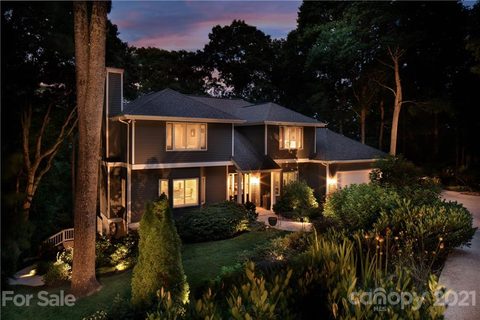 21 Crowningway Drive