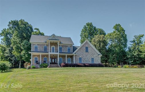 240 Quiet Waters Road sold home in Forest Bay, Belmont, NC