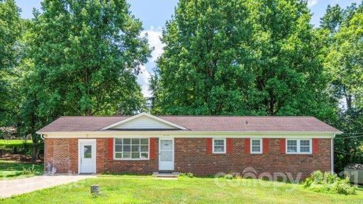 2430 32nd Avenue sold home in Eastwood, Hickory, NC