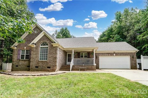 7218 Pine Ridge Drive sold home in Sandpiper Bay, Denver, NC