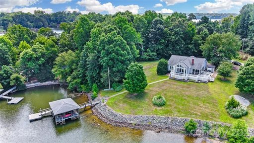 8220 Catawba Cove Drive