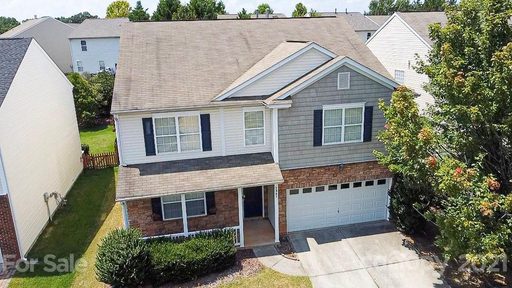 7347 Lamplighter Close Drive